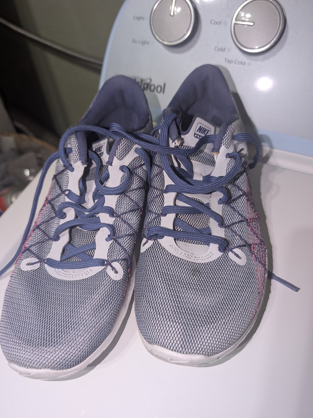 Nike Women’s Lightweight Grey-Blue Running Shoes Size 8